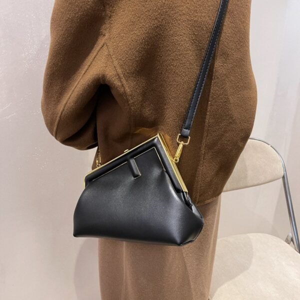 001-35 FEMALE PURSE - Image 3