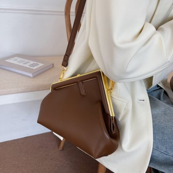 001-35 FEMALE PURSE - Image 5