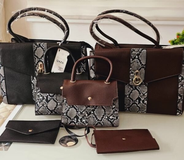 001-36
3 in 1 animal print bag