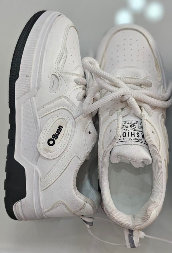 001 FASHION BEAUTIFUL SNEAKERS - Image 2