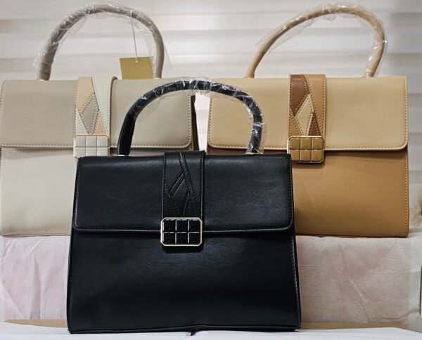 001-10 TRENDING BAGS