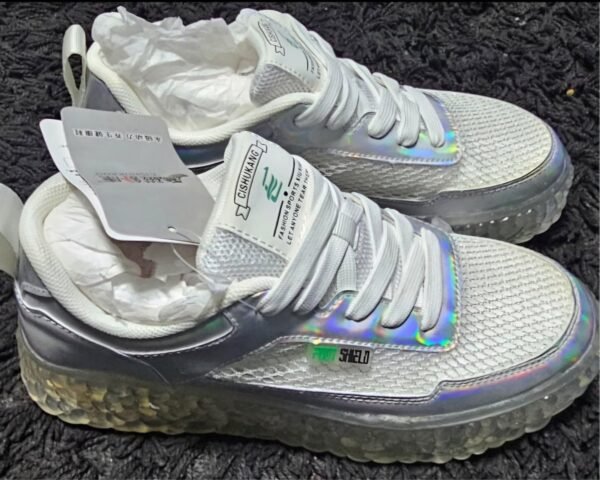 001 Sneakers Good Quality