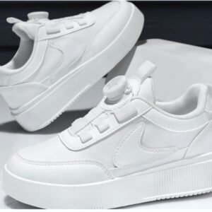 001-4 FEMALE BOXED SNEAKERS